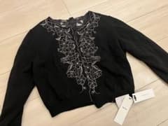 Lily Brown フラワー刺繍ニットカーディガン ブラックのサムネイル