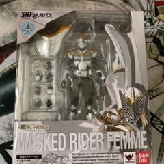 S.H.Figuarts 仮面ライダーファムのサムネイル
