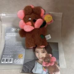 ILLIT ウォンヒ ぬいぐるみ キーリング 1st アニバーサリー - メルカリ