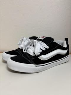 Vans ニュースクール ブラック ホワイト スニーカーのサムネイル