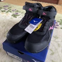 Mizunoハイカット安全靴 ブラック/ピンクのサムネイル
