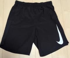 さ*し様 NIKE ショートパンツ ブラックのサムネイル