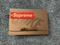 supreme NIKE エアフォース1のサムネイル
