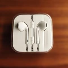 iPhone イヤホン　純正品のサムネイル
