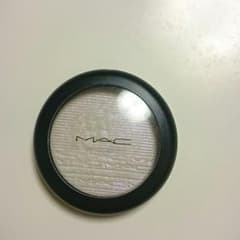 MAC エクストラディメンションスキンフィニッシュ ソフトフロストのサムネイル