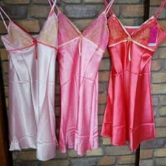 肌触り抜群★胸元カラー刺繍★お洒落度UPのサムネイル