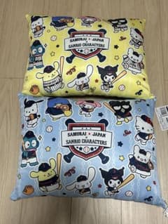 侍ジャパン×サンリオキャラクターズBIGクッション 2色セットのサムネイル