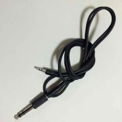 電子ドラムやエレキギターにミュージックプレイヤーで音楽を流すコードのサムネイル