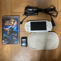 【値下げジャンク】PSP 2000 本体一式＋モンスターハンターポータブル3rdのサムネイル