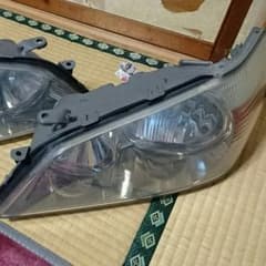 アルテッツァ ヘッドライト 値下げ交換あり！のサムネイル