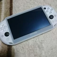 PS Vita PCH-2000 ZA22 & ワンピースのサムネイル