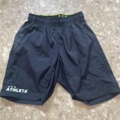 アスレタ　黒ハーフパンツのサムネイル