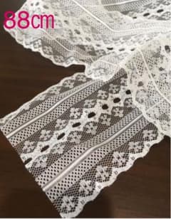 素材 リボン フリル レース　ホワイトのサムネイル