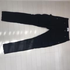 ★新品未使用★LAKENZIE ブラックデニムパンツのサムネイル