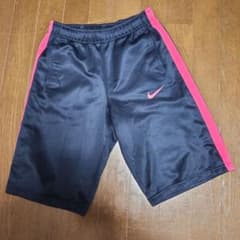 ナイキハーフパンツ140から150センチのサムネイル
