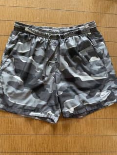 NIKE カモフラージュ柄 ハーフパンツのサムネイル