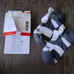 【新品】2XU 靴下のサムネイル
