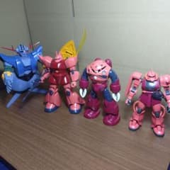 HG 1年戦争シャア搭乗機4機　ジャンクのサムネイル