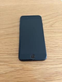 Apple iPhone SE (第2世代)のサムネイル