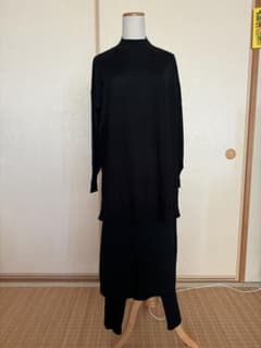 ニットセットアップのサムネイル