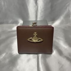 新品Vivienne Westwood 茶色 コーヒー 金ロゴ 蝶々留め 可愛い m18612269557_1.jpg?1776227500