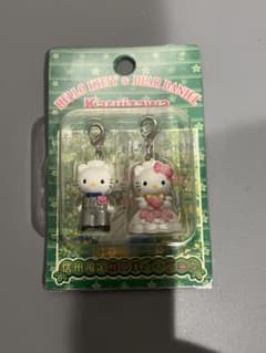 ハローキティ & ダニエル ストラップセット - メルカリ