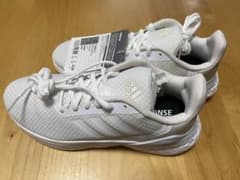 adidas スニーカー　23.5㎝　白のサムネイル