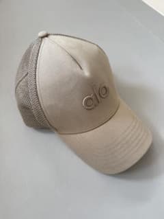 alo ベースボールキャップ　フリーサイズ　ベージュ　新品未使用 正規品 alo メッシュ ベースボールキャップ ベージュ - メルカリ