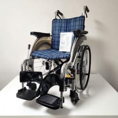 Miki 自走用 6輪 ノーパンクタイヤ 車椅子 SKT-5 - メルカリ