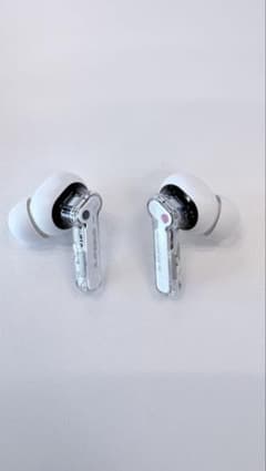 Nothing ear (a) ワイヤレスイヤホン 本体のサムネイル