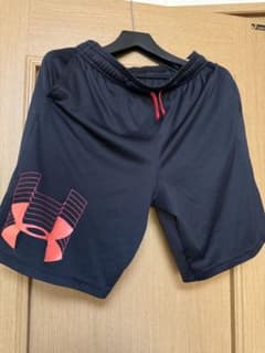 Under Armour キッズ ハーフパンツ ブラックのサムネイル