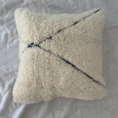 特価品//希少 ベニワレン クッションカバー - メルカリ