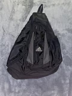 adidas ボディショルダーバッグ ブラックのサムネイル