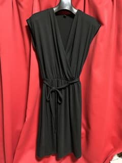 【極美品】ユニクロ カシュクールワンピース Mサイズ ブラック 1回着用のみのサムネイル