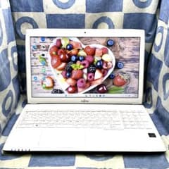 すぐ使える！快適SSD搭載☆爽やか白ノートパソコン♪カメラ付！Windows11 すぐ使える！SSDでサクサク快適☆爽やか白ノートパソコン♪カメラ付き