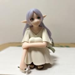 エルフ フィギュア 白いドレスのサムネイル