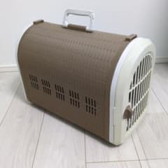 犬用キャリーバッグ ラタン調 通気口付きのサムネイル