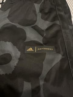 adidas marimekko フラワーパターンパンツ　レディースL sizeのサムネイル