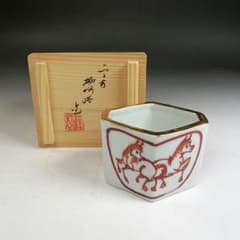 Ｗ３６７　蓋置　『赤絵　菱馬』『高野昭阿弥 造』　共箱　茶道具 W367 蓋置 『赤絵 菱馬』『高野昭阿弥 造』 共箱 茶道具 - メルカリ