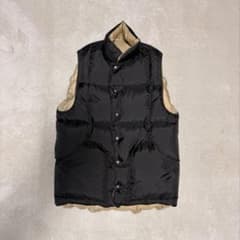 シェラデザイン ビームスプラス コラボ ダウンベスト リバーシブル S 美品のサムネイル