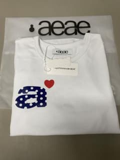 新品 aeae Tシャツ ホワイト 半袖 韓国 ロゴ ハートのサムネイル