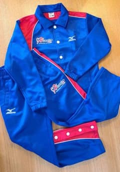 ハーツ⭐冬用ジャージ上下140センチのサムネイル