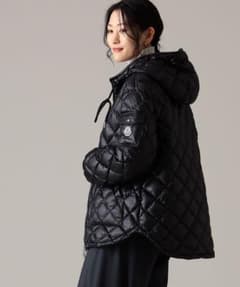 モンクレール】フード付き ショートダウンジャケット38 - メルカリ