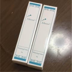 アルバニア ホワイトニングクリームのサムネイル