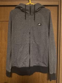 【 極美品 】NIKE ジップパーカー グレー 赤タグ 試着のみのサムネイル