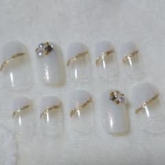ネイルチップ ♡ラメホワイト 斜めフレンチ♡のサムネイル