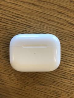 純正品 AirPods Pro  充電ケースのみのサムネイル