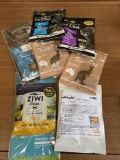 プレミアムキャットフード　　試供品詰め合わせのサムネイル