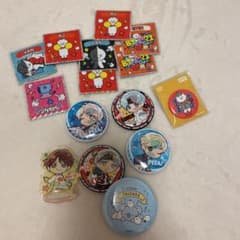 値下げ　BTS缶バッチなどのサムネイル