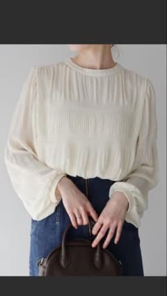 のりか様専用　マジョリカプリーツブラウスのサムネイル